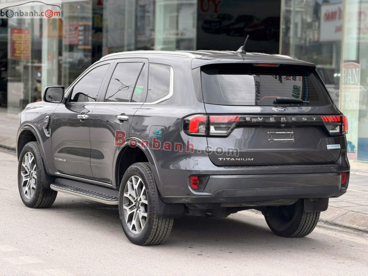 Bán ô tô Ford Everest Titanium 2.0L 4x2 AT - 2022 - xe cũ