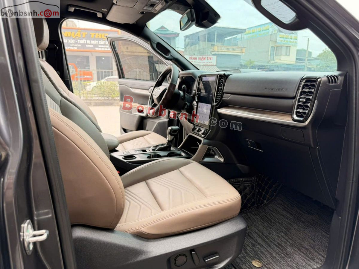 Bán ô tô Ford Everest Titanium 2.0L 4x2 AT - 2022 - xe cũ