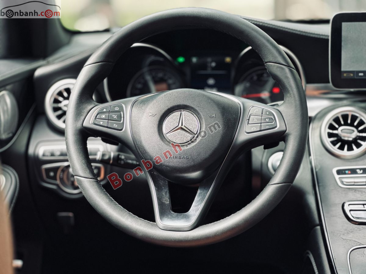 Bán ô tô Mercedes Benz GLC 300 4Matic - 2018 - xe cũ
