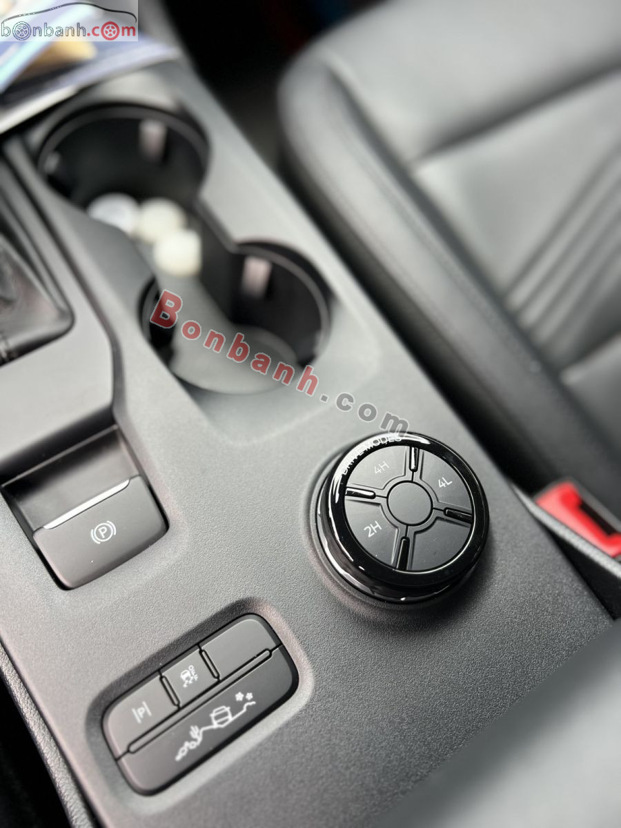 Bán ô tô Ford Everest Titanium Plus 2.0L 4x4 AT - 2025 - xe cũ