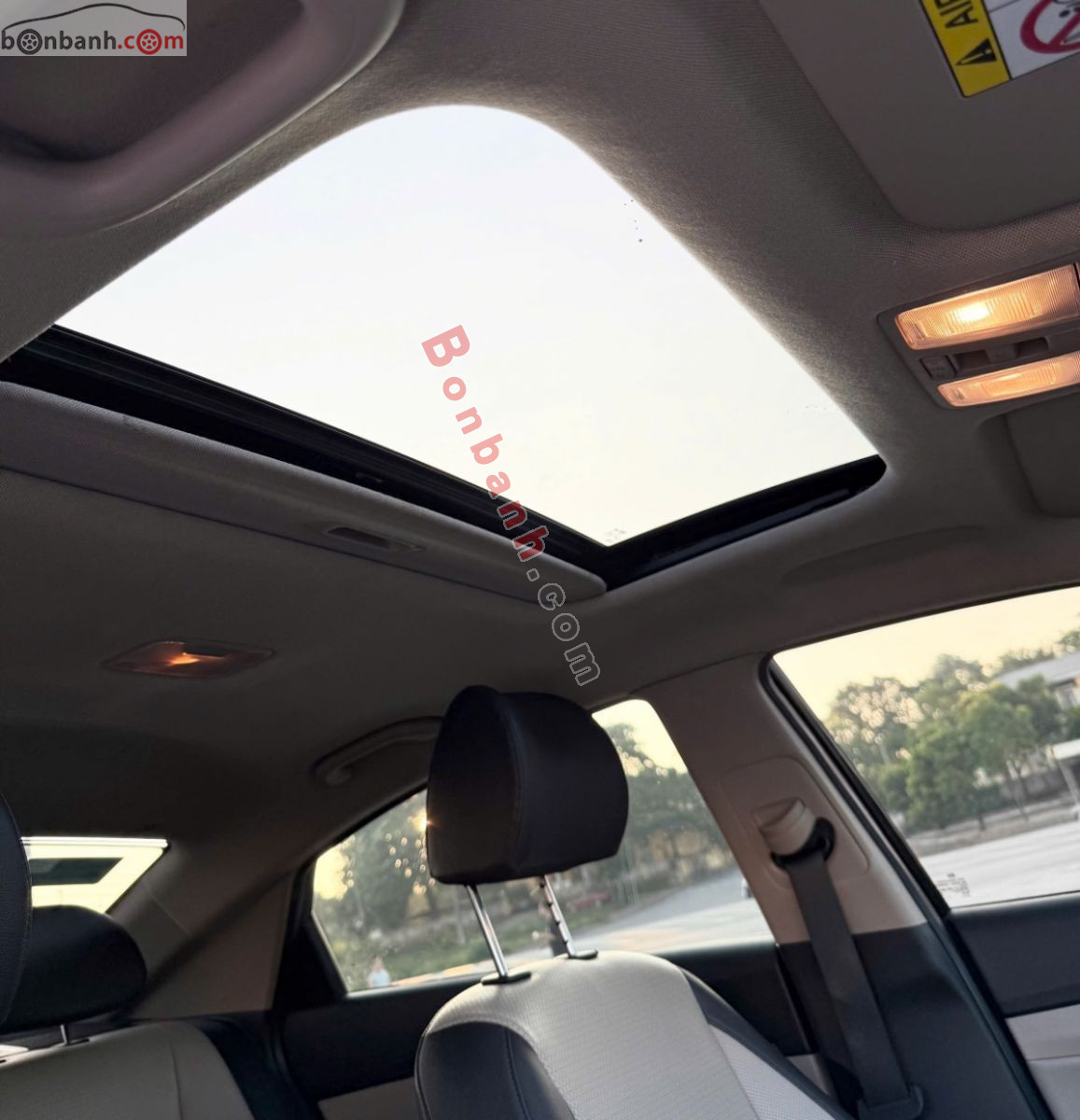 Bán ô tô Hyundai Accent 1.4 AT Đặc Biệt - 2021 - xe cũ
