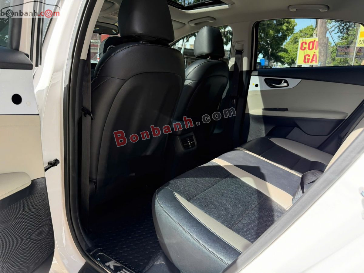 Bán ô tô Kia K3 Luxury 1.6 AT - 2025 - xe cũ
