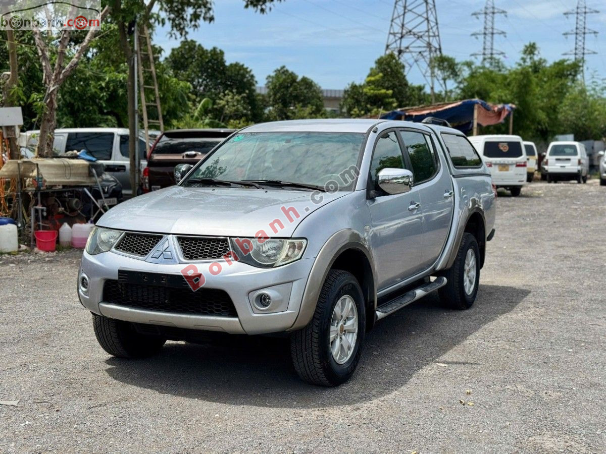 Bán ô tô Mitsubishi Triton GLS 4x4 AT - 2011 - xe cũ