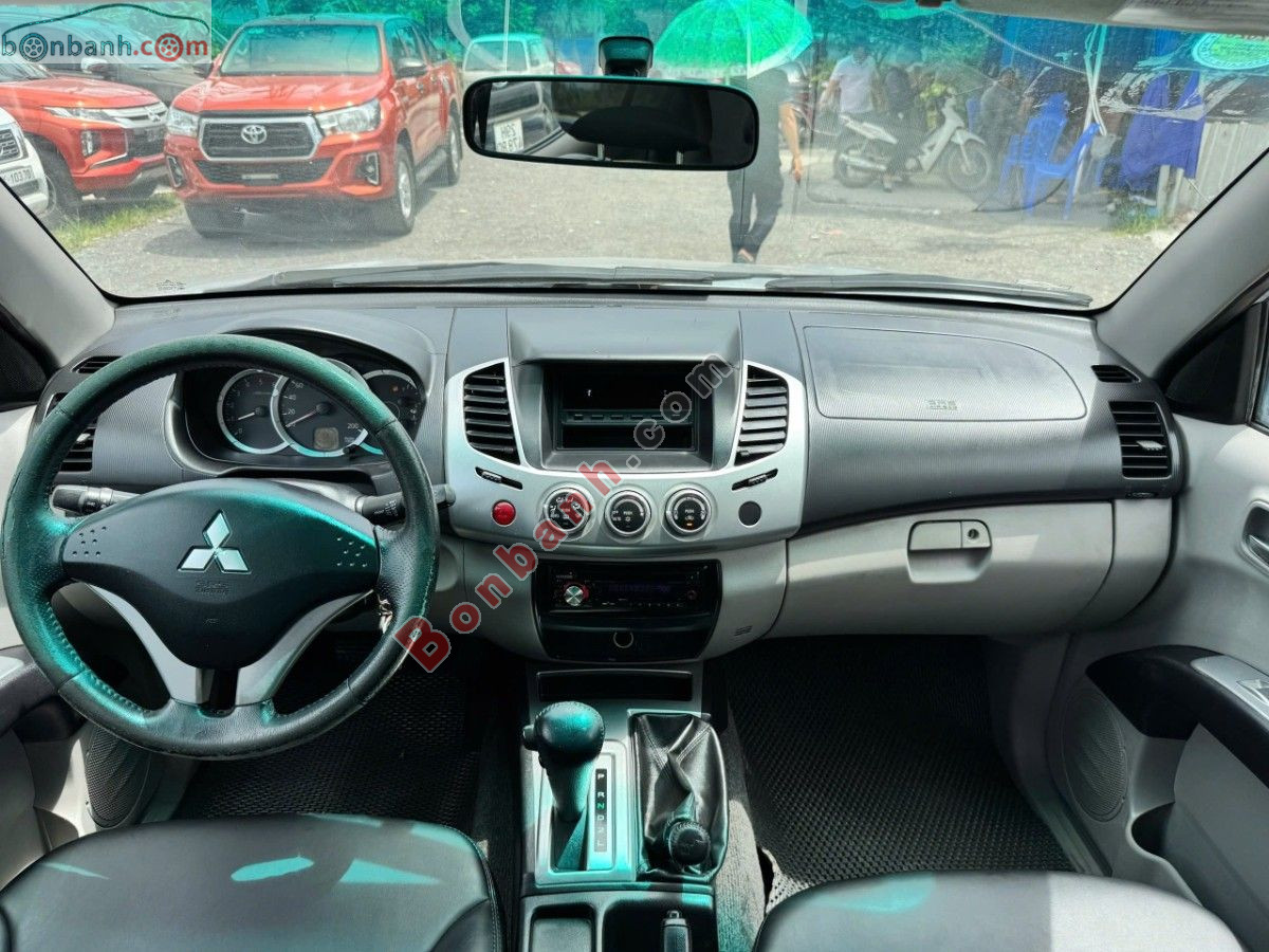 Bán ô tô Mitsubishi Triton GLS 4x4 AT - 2011 - xe cũ