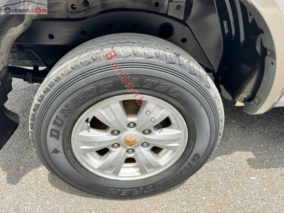 Bán ô tô Mitsubishi Triton GLS 4x4 AT - 2011 - xe cũ