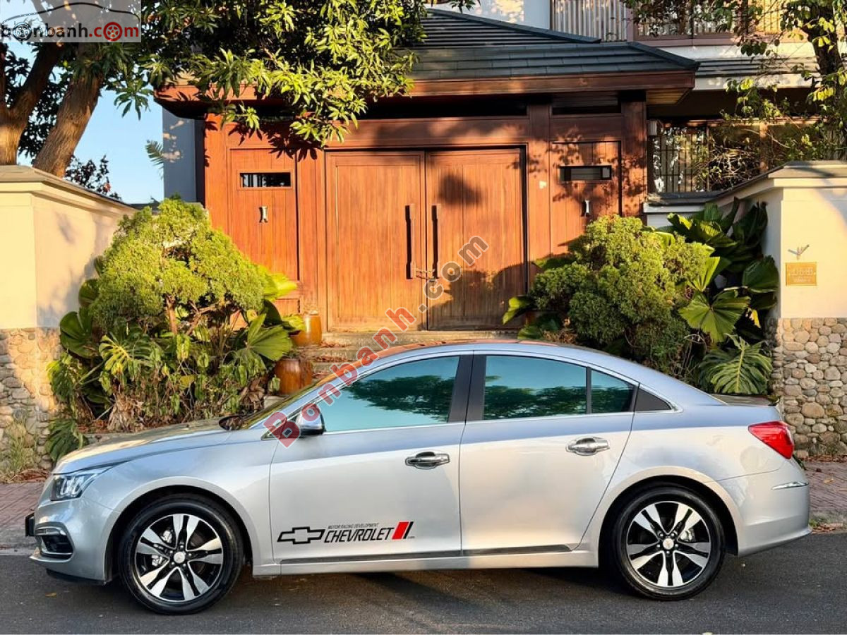 Bán ô tô Chevrolet Cruze LTZ 1.8 AT - 2015 - xe cũ