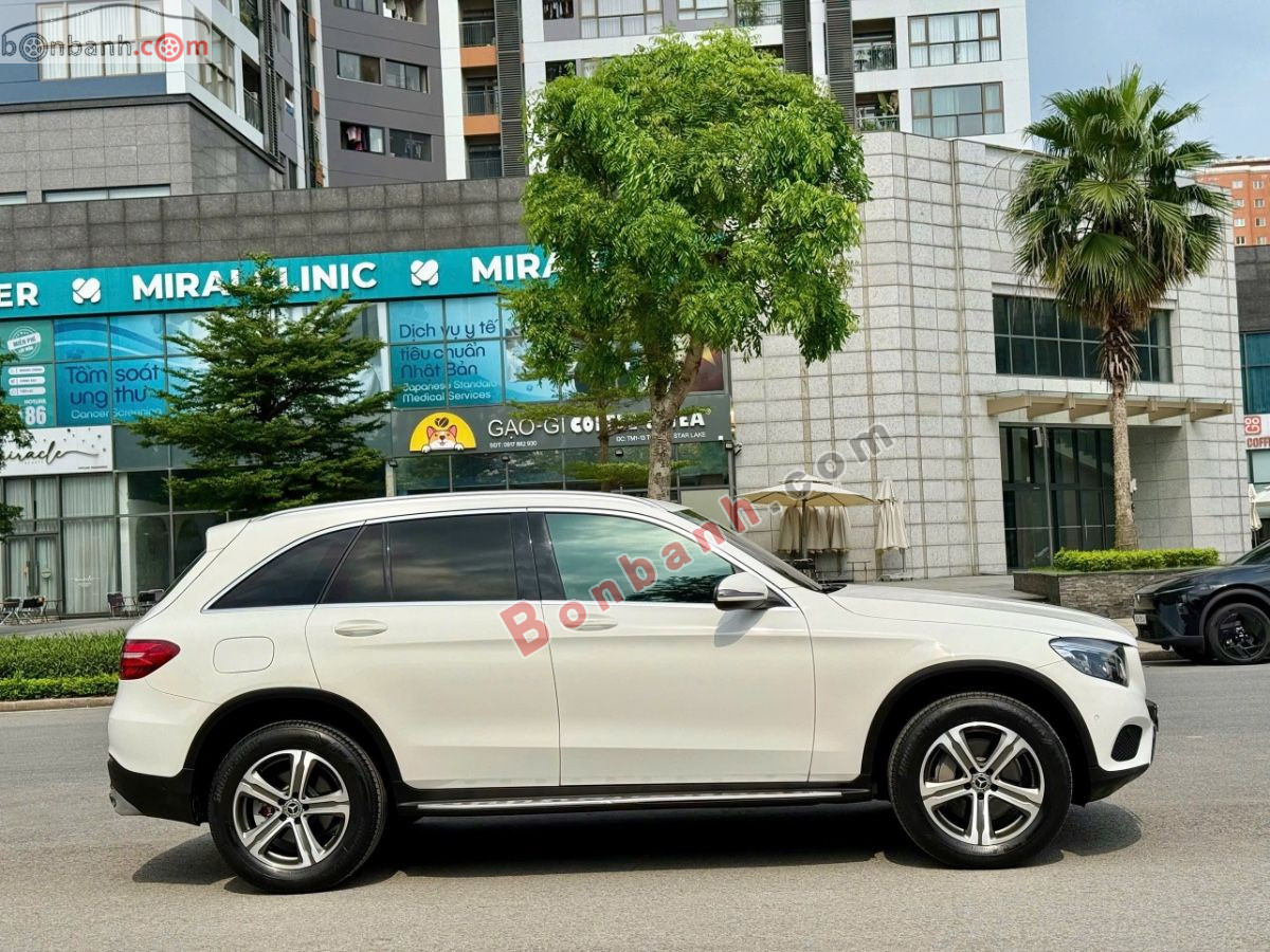 Bán ô tô Mercedes Benz GLC 250 4Matic - 2017 - xe cũ