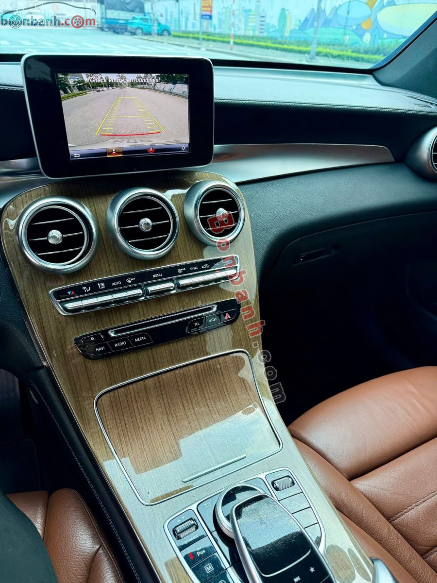 Bán ô tô Mercedes Benz GLC 250 4Matic - 2017 - xe cũ