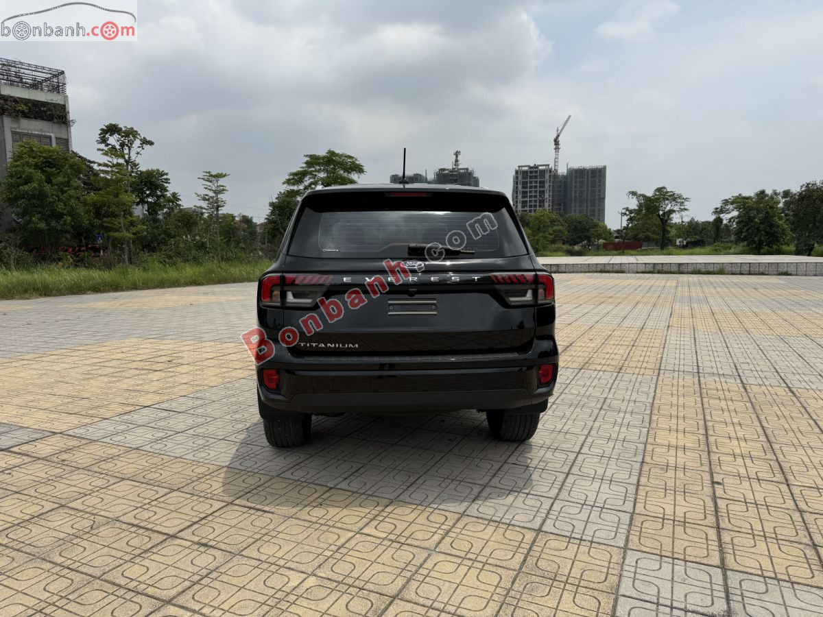 Bán ô tô Ford Everest Titanium 2.0L 4x2 AT - 2024 - xe cũ