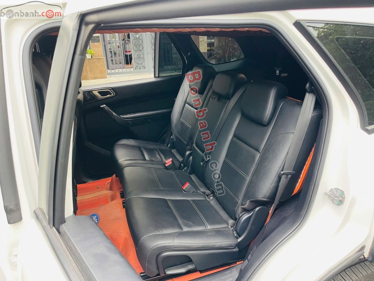 Bán ô tô Ford Everest Titanium 2.0L 4x4 AT - 2018 - xe cũ