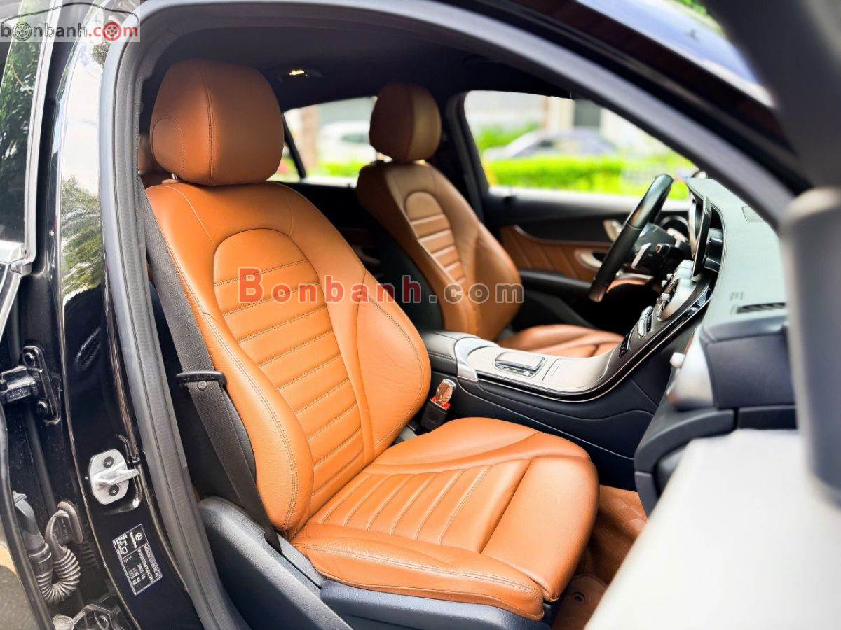 Bán ô tô Mercedes Benz GLC 300 4Matic Coupe - 2022 - xe cũ