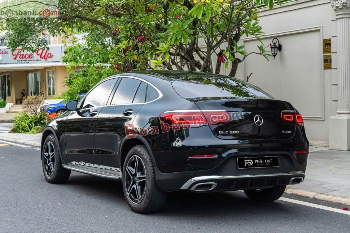 Bán ô tô Mercedes Benz GLC 300 4Matic Coupe - 2022 - xe cũ