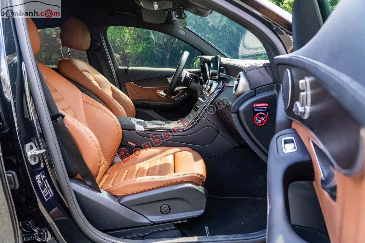 Bán ô tô Mercedes Benz GLC 300 4Matic Coupe - 2022 - xe cũ