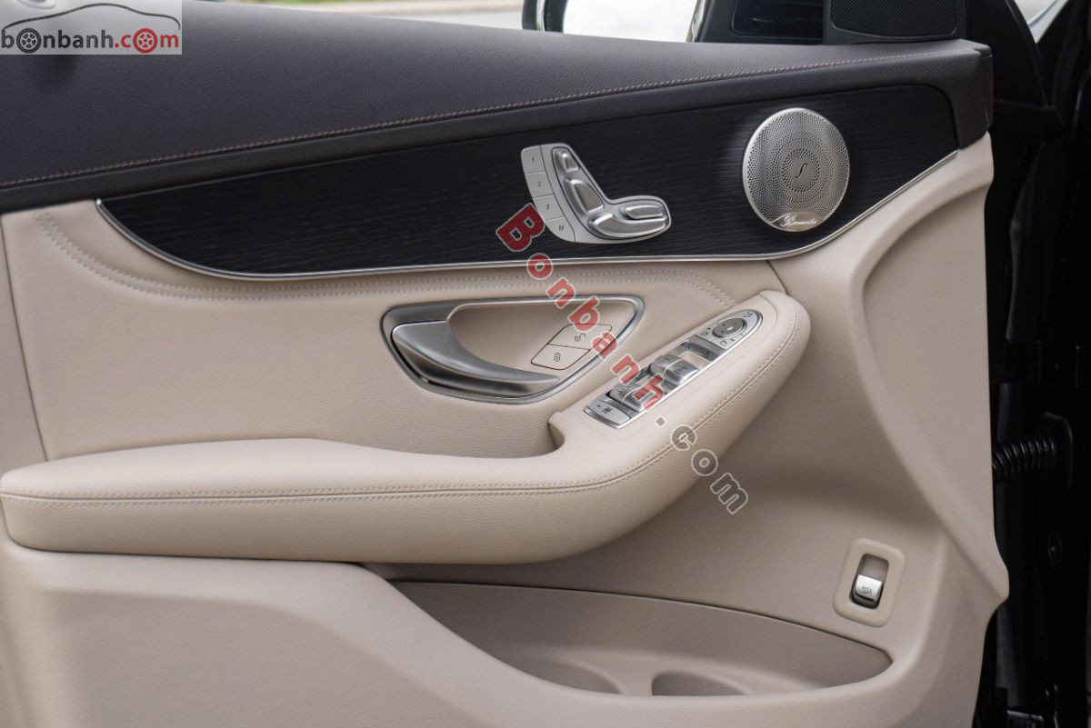 Bán ô tô Mercedes Benz GLC 300 4Matic - 2021 - xe cũ