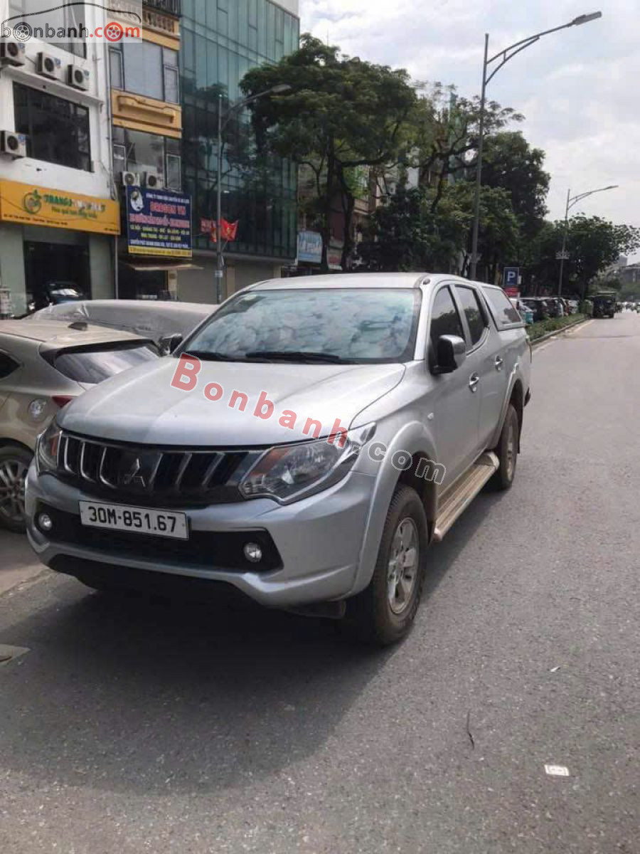 Bán ô tô Mitsubishi Triton 4x2 AT - 2018 - xe cũ