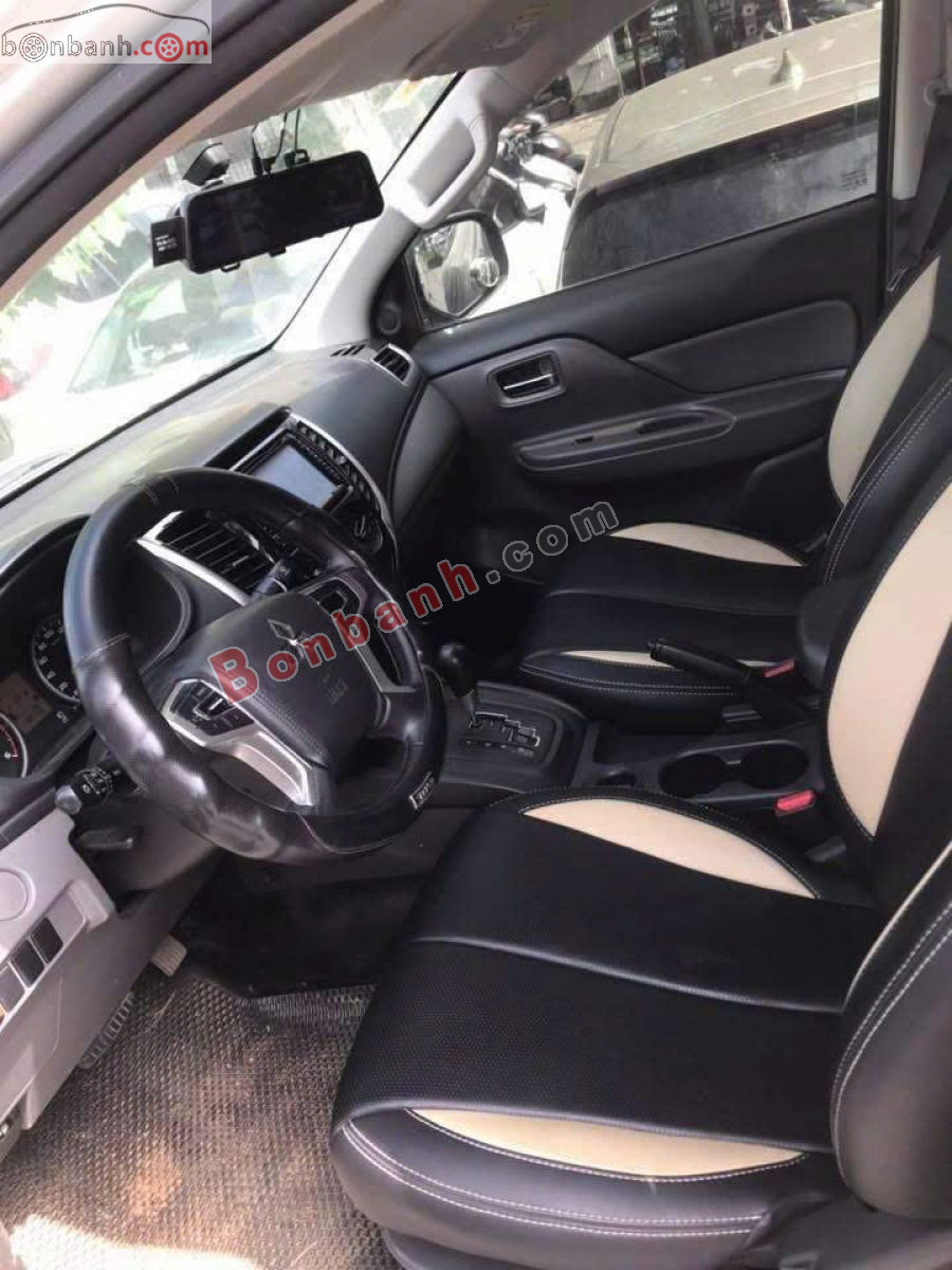 Bán ô tô Mitsubishi Triton 4x2 AT - 2018 - xe cũ