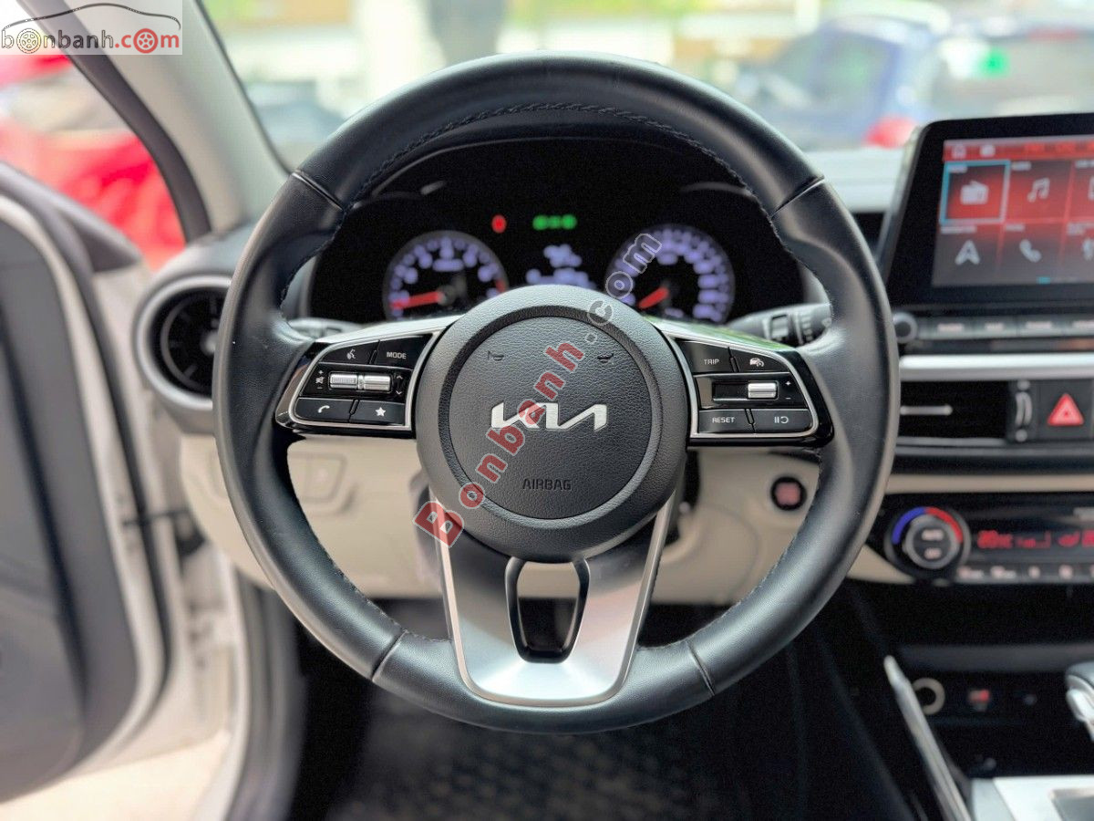 Bán ô tô Kia K3 Luxury 1.6 AT - 2024 - xe cũ