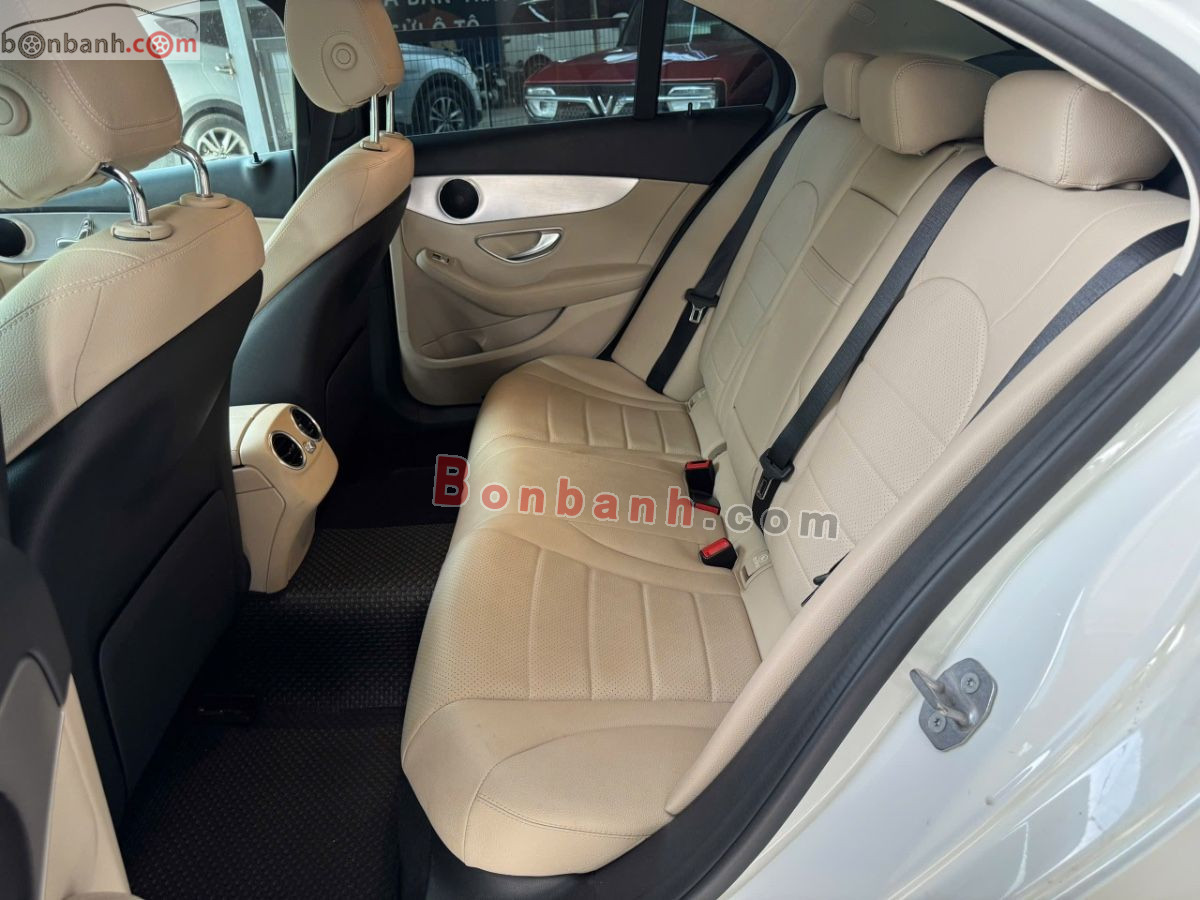 Bán ô tô Mercedes Benz C class C180 AMG - 2021 - xe cũ