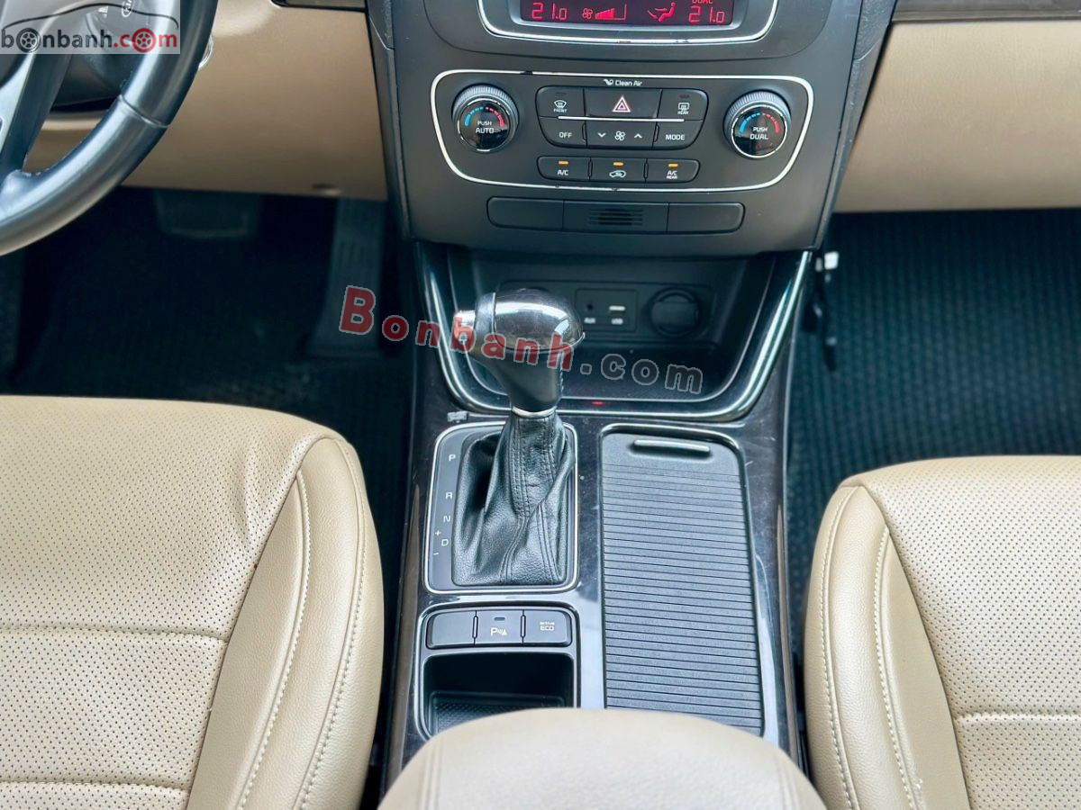 Bán ô tô Kia Sorento 2.4 GAT Deluxe - 2019 - xe cũ