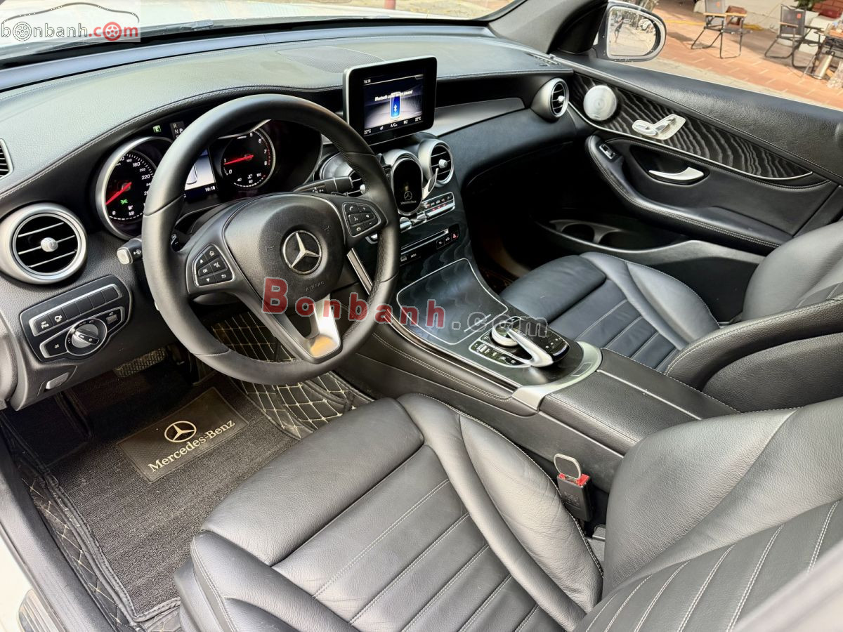 Bán ô tô Mercedes Benz GLC 300 4Matic - 2018 - xe cũ
