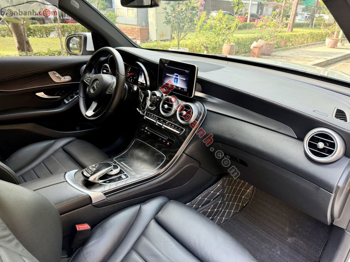 Bán ô tô Mercedes Benz GLC 300 4Matic - 2018 - xe cũ