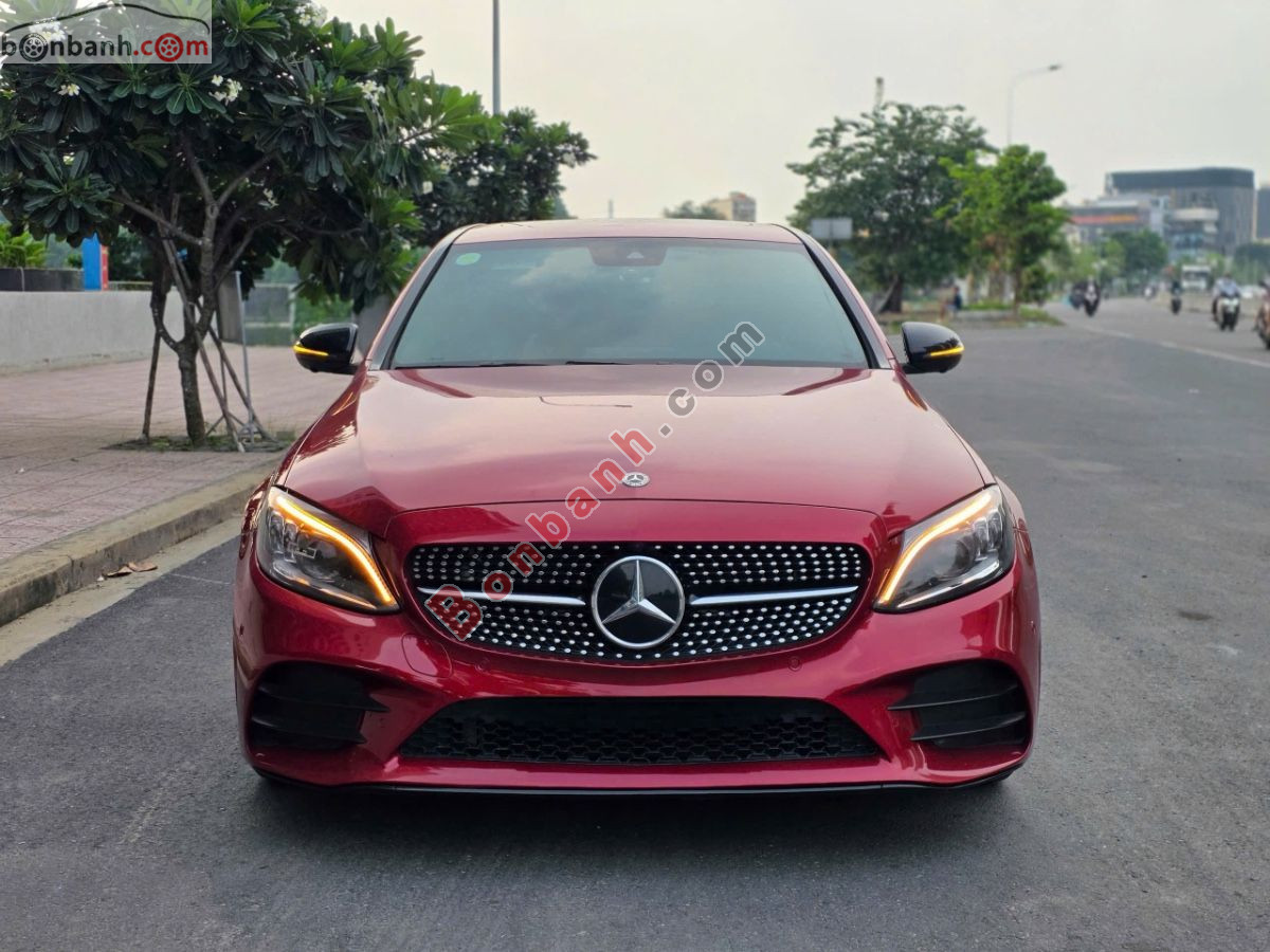 Bán ô tô Mercedes Benz C class C300 AMG - 2019 - xe cũ