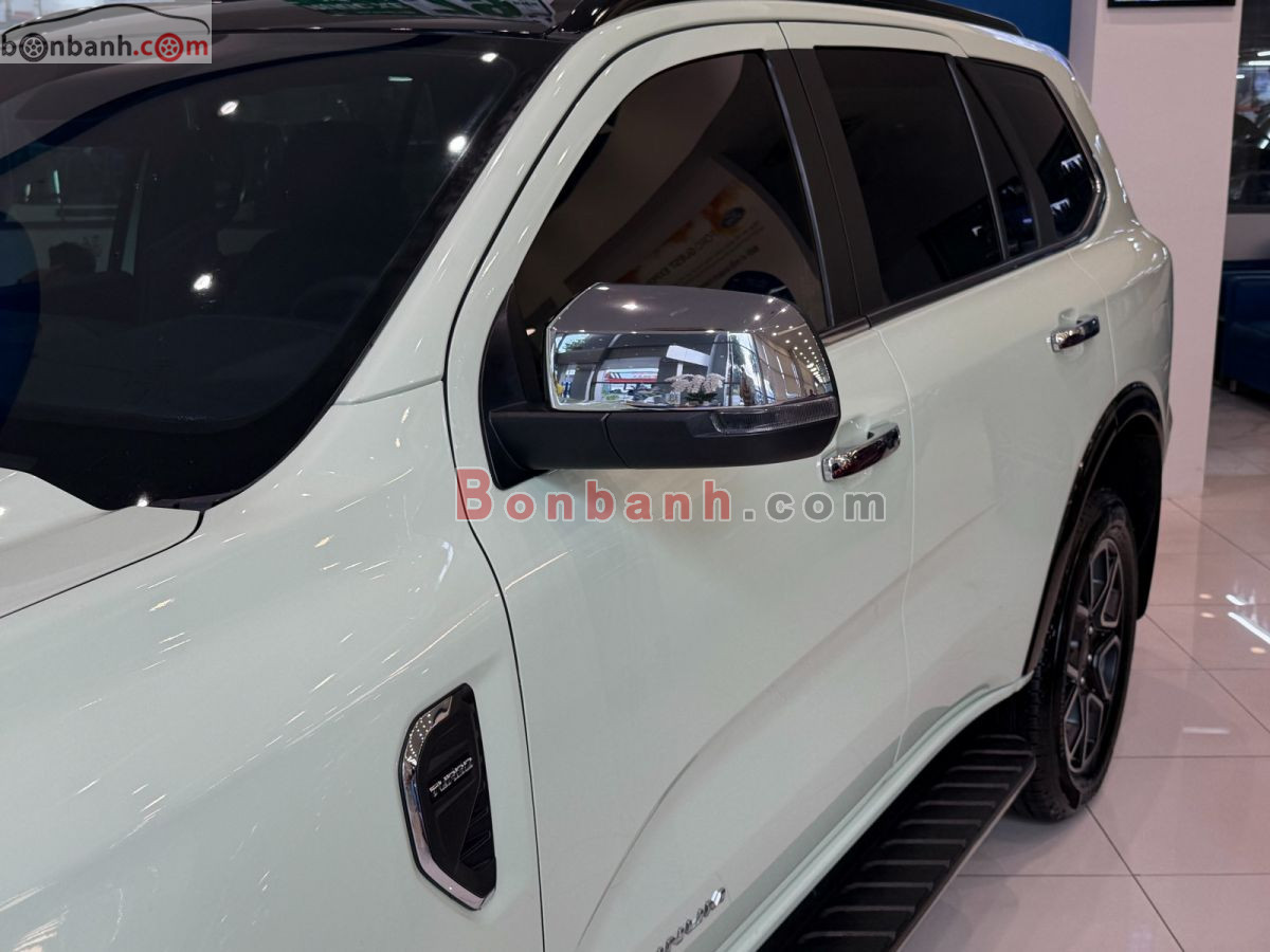 Bán ô tô Ford Everest Titanium 2.0L 4x2 AT - 2022 - xe cũ
