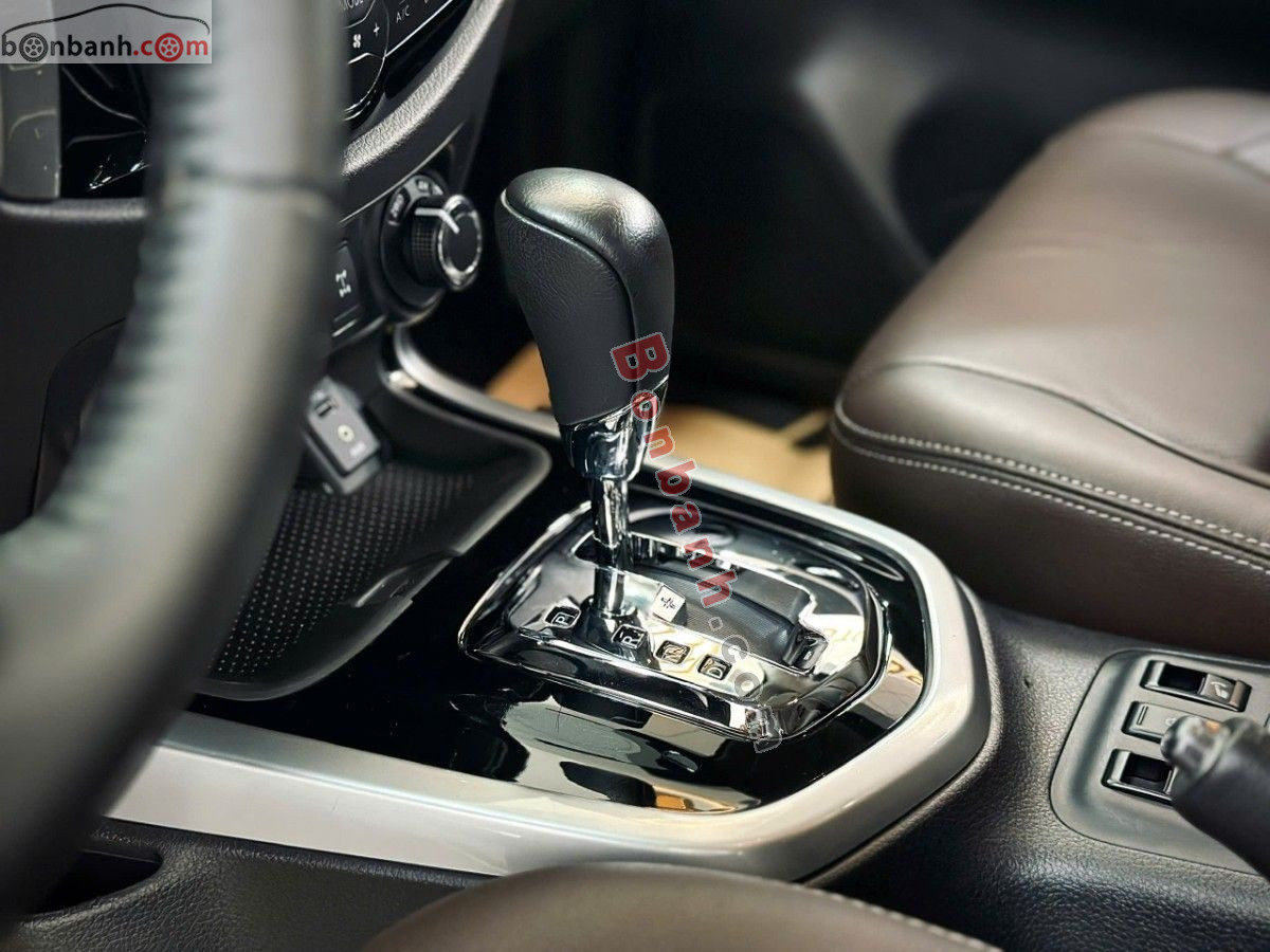 Bán ô tô Nissan Terra V 2.5 AT 4WD - 2019 - xe cũ