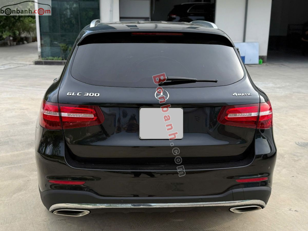 Bán ô tô Mercedes Benz GLC 300 4Matic - 2017 - xe cũ