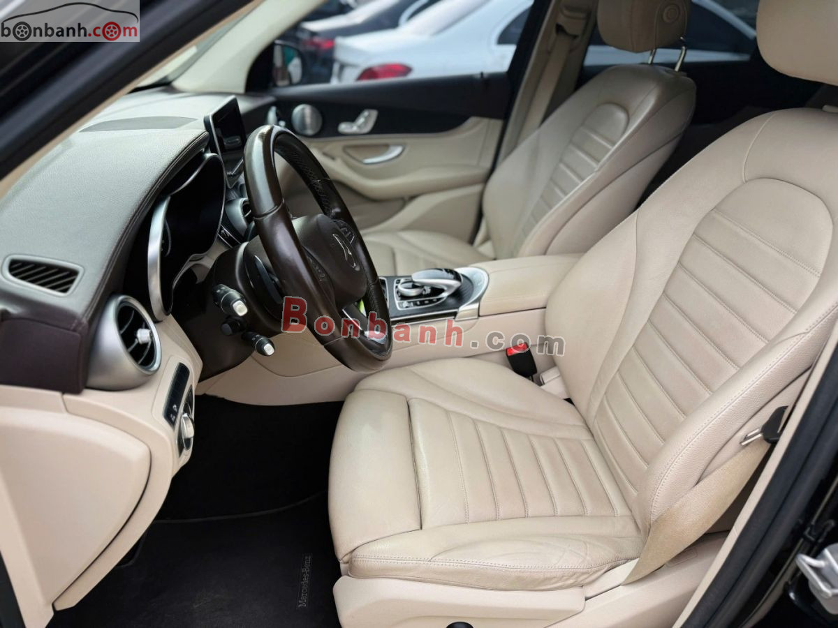 Bán ô tô Mercedes Benz GLC 300 4Matic - 2017 - xe cũ