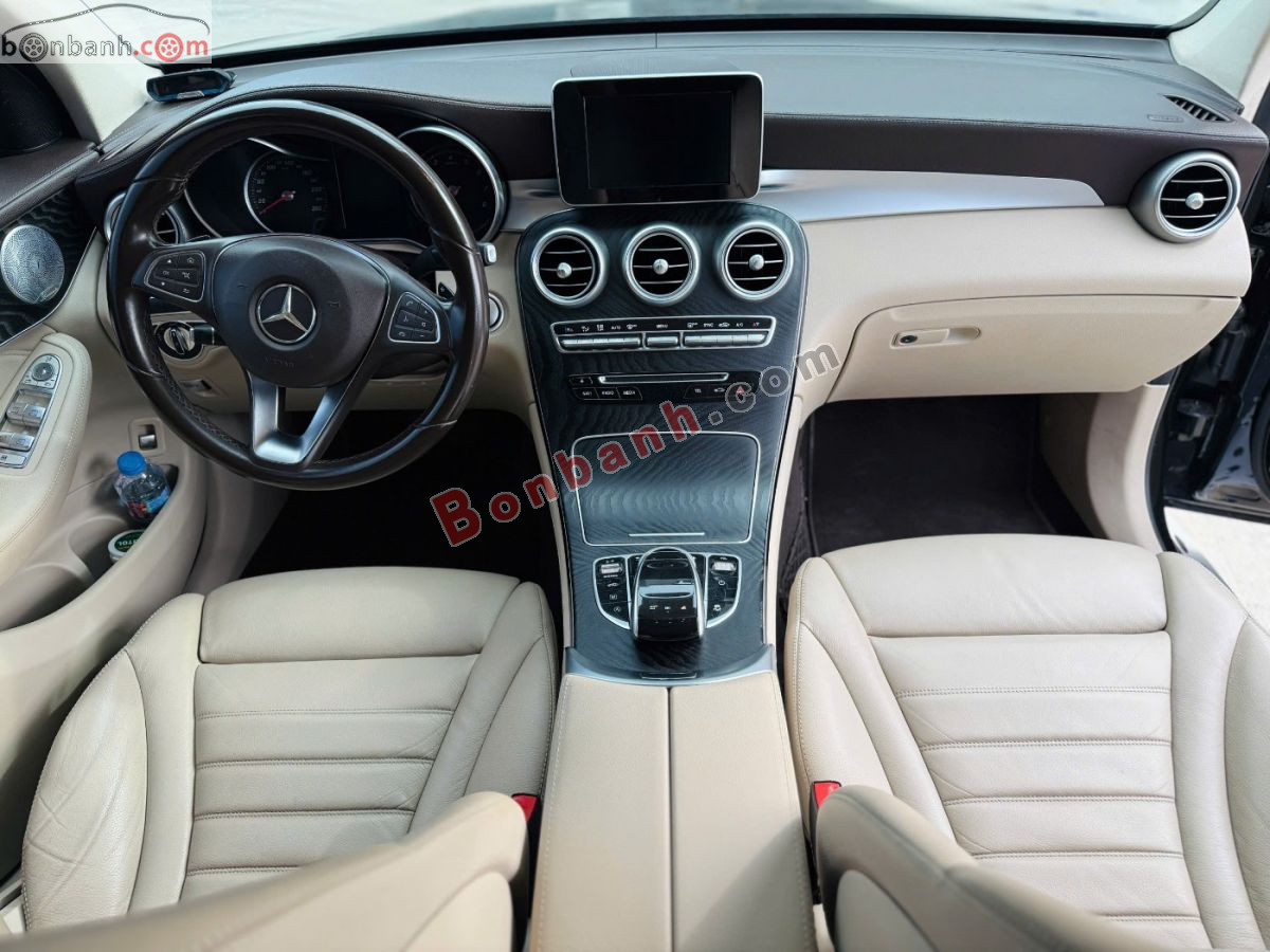 Bán ô tô Mercedes Benz GLC 300 4Matic - 2017 - xe cũ