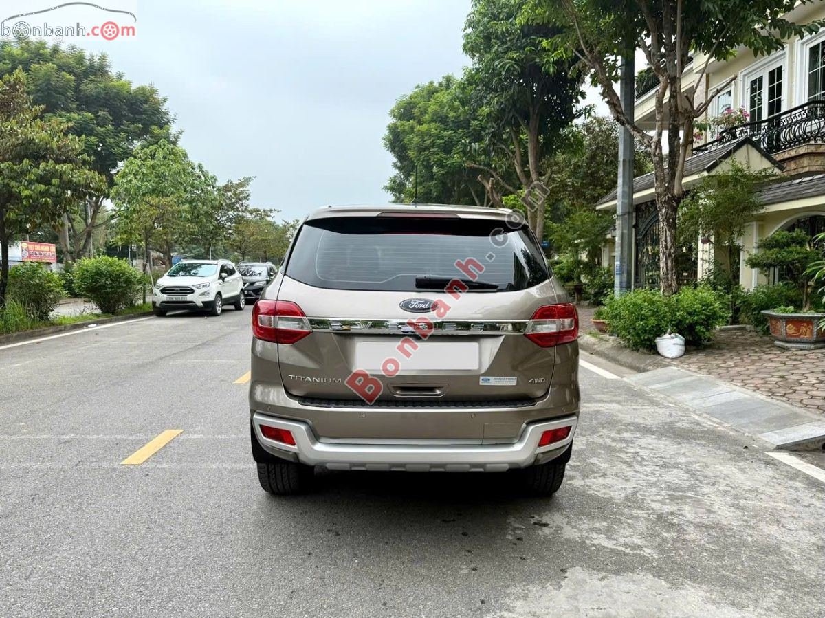 Bán ô tô Ford Everest Titanium 2.0L 4x4 AT - 2022 - xe cũ