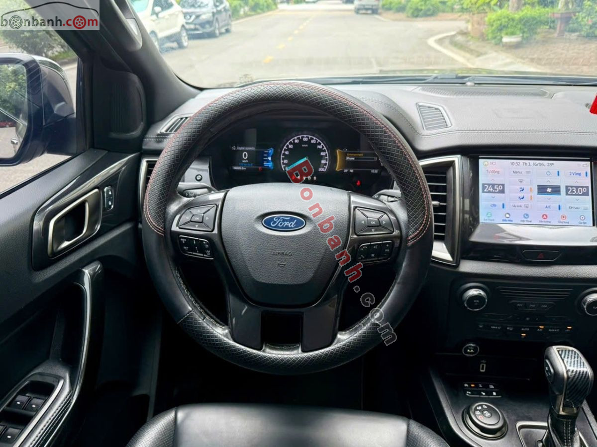 Bán ô tô Ford Everest Titanium 2.0L 4x4 AT - 2022 - xe cũ