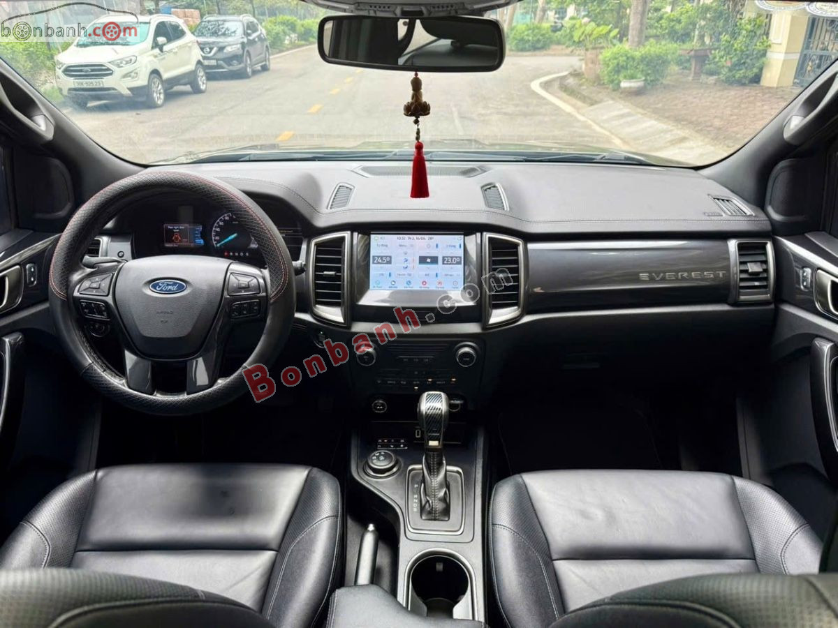 Bán ô tô Ford Everest Titanium 2.0L 4x4 AT - 2022 - xe cũ