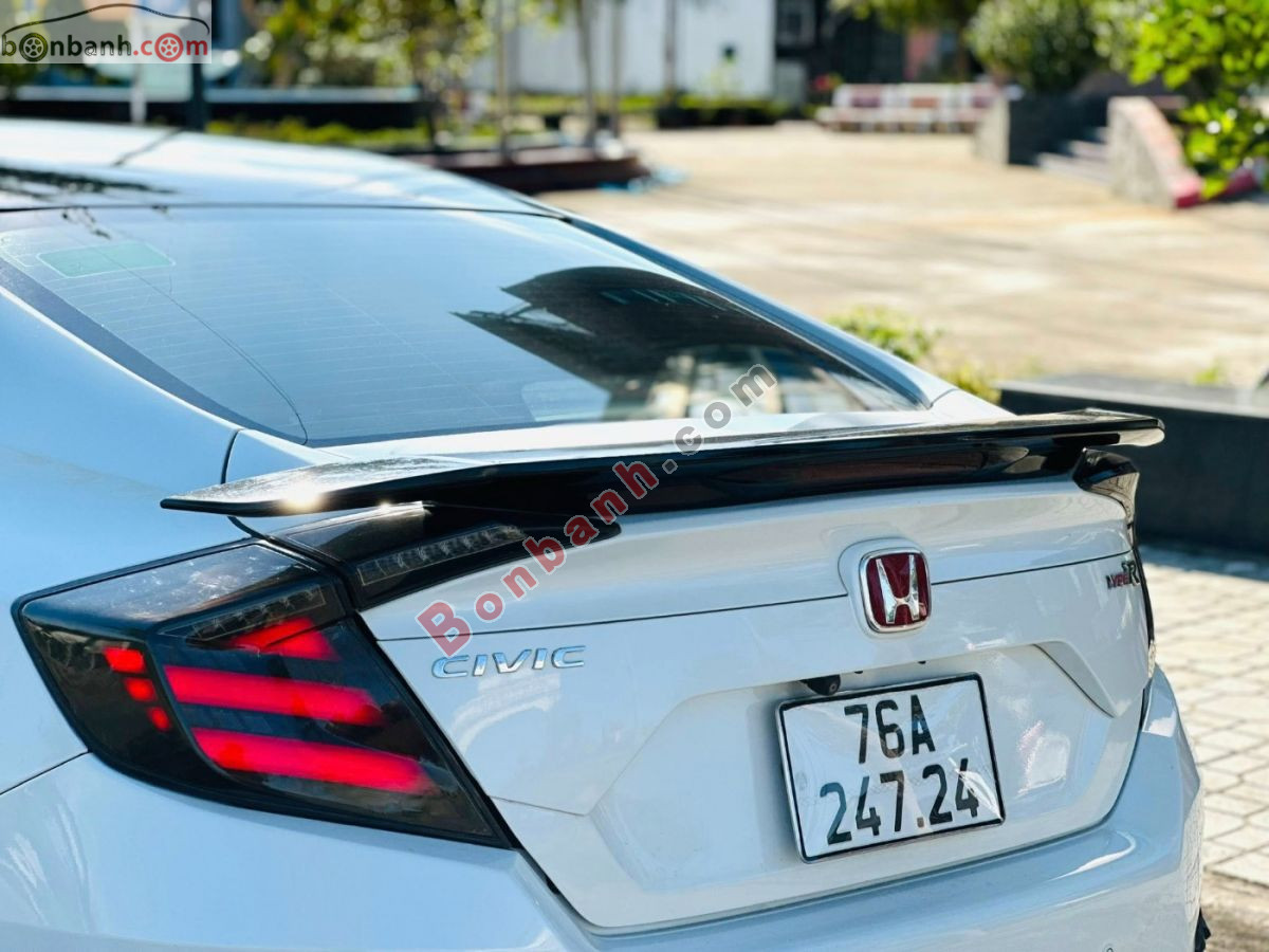 Bán ô tô Honda Civic E 1.8 AT - 2019 - xe cũ