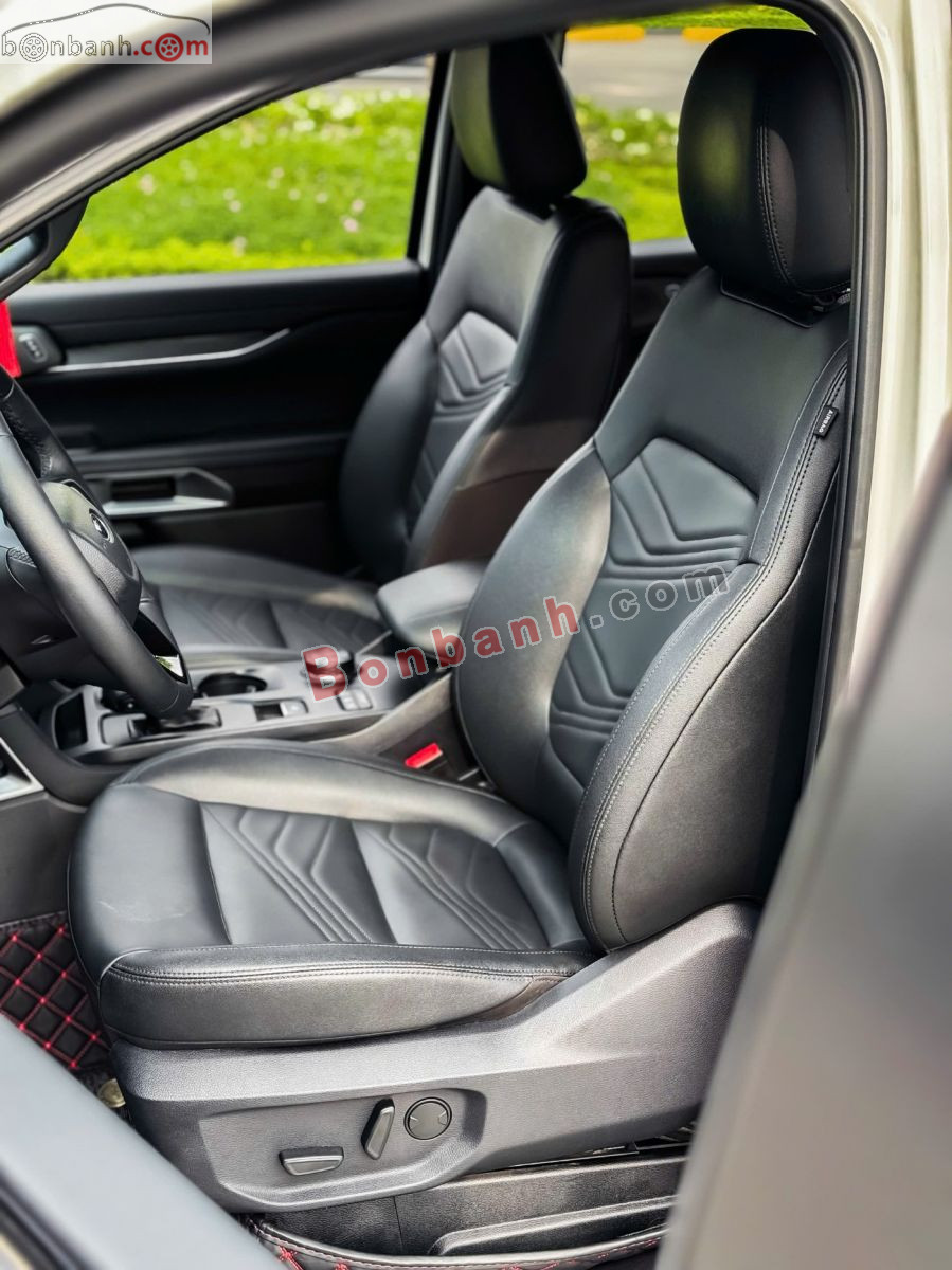 Bán ô tô Ford Everest Titanium Plus 2.0L 4x4 AT - 2024 - xe cũ