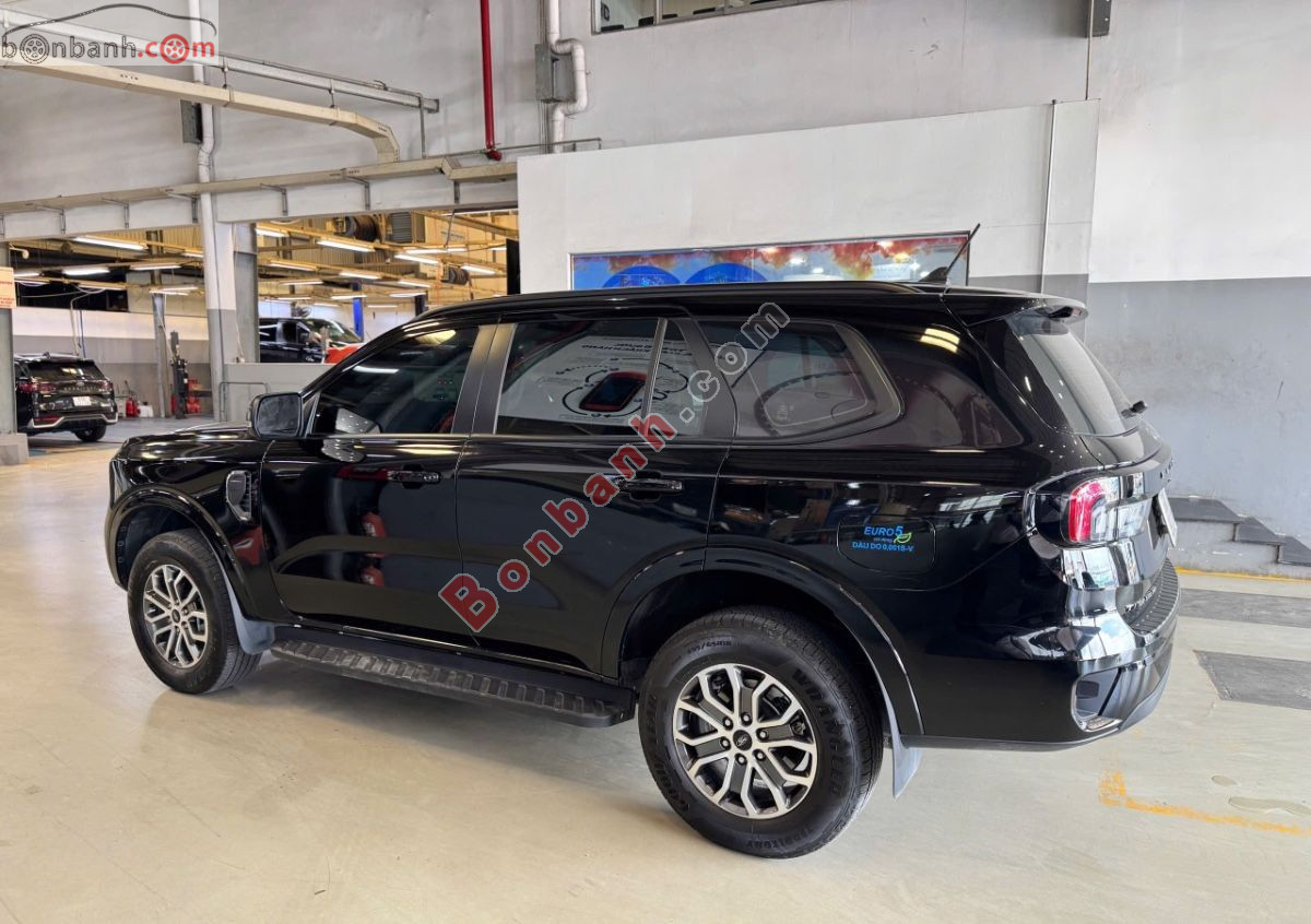 Bán ô tô Ford Everest Ambiente 2.0L 4x2 AT - 2024 - xe cũ