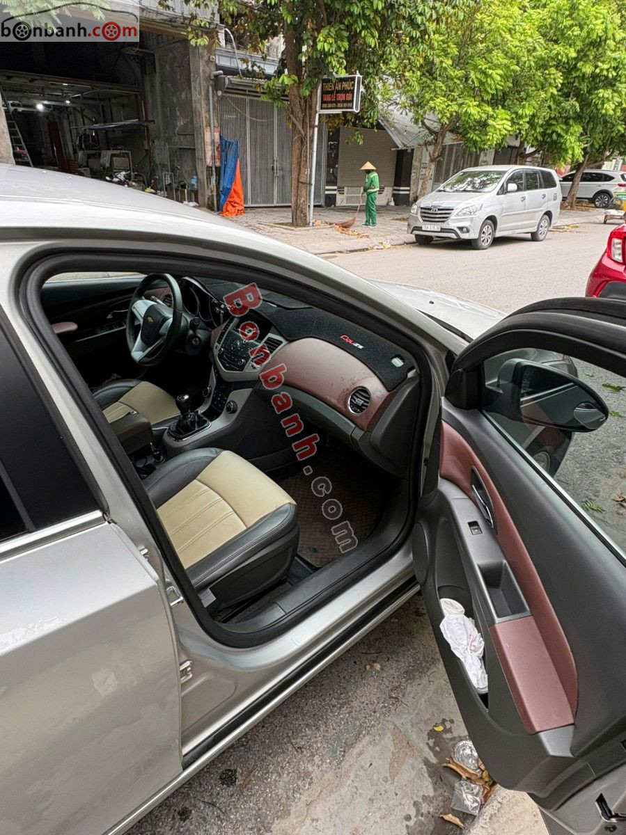 Bán ô tô Chevrolet Cruze LS 1.6 MT - 2011 - xe cũ