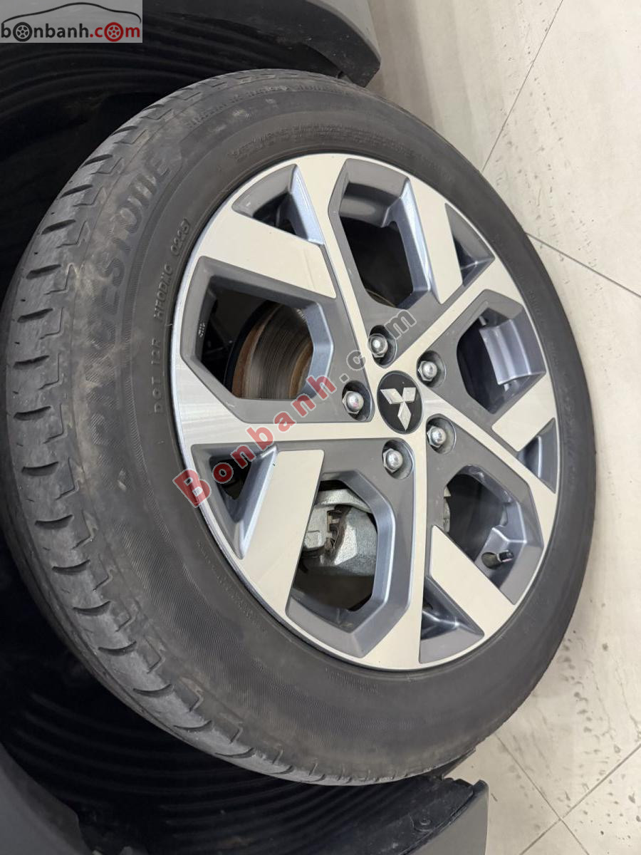 Bán ô tô Mitsubishi Xpander Cross 1.5 AT - 2025 - xe cũ