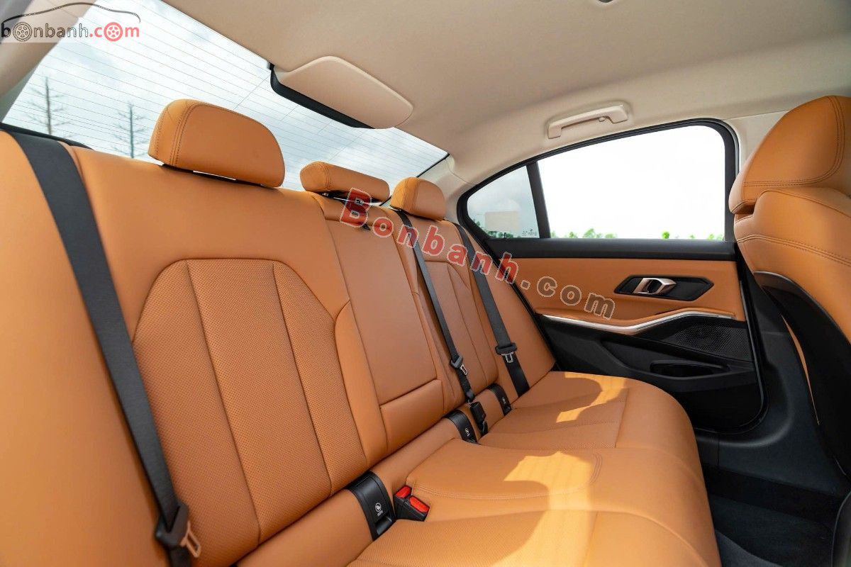 Bán ô tô BMW 3 Series 320i Sport Line - 2025 - xe cũ