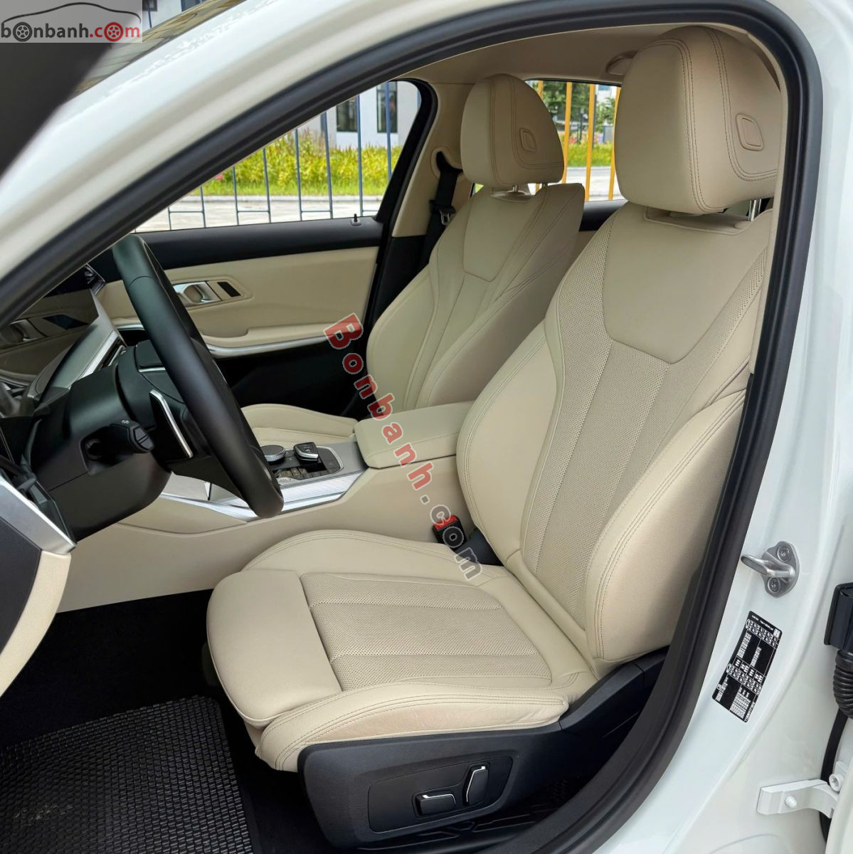 Bán ô tô BMW 3 Series 320i Sport Line - 2024 - xe cũ