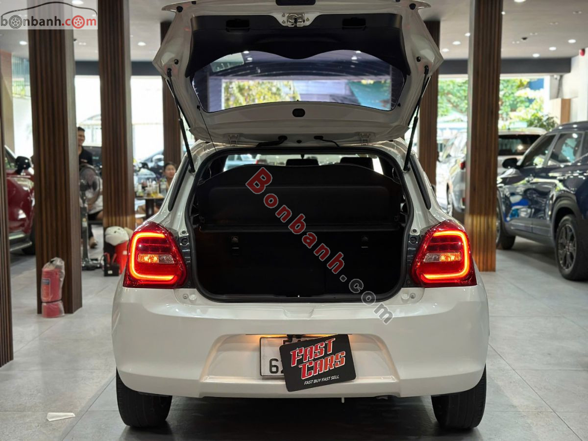 Bán ô tô Suzuki Swift GLX 1.2 AT - 2022 - xe cũ