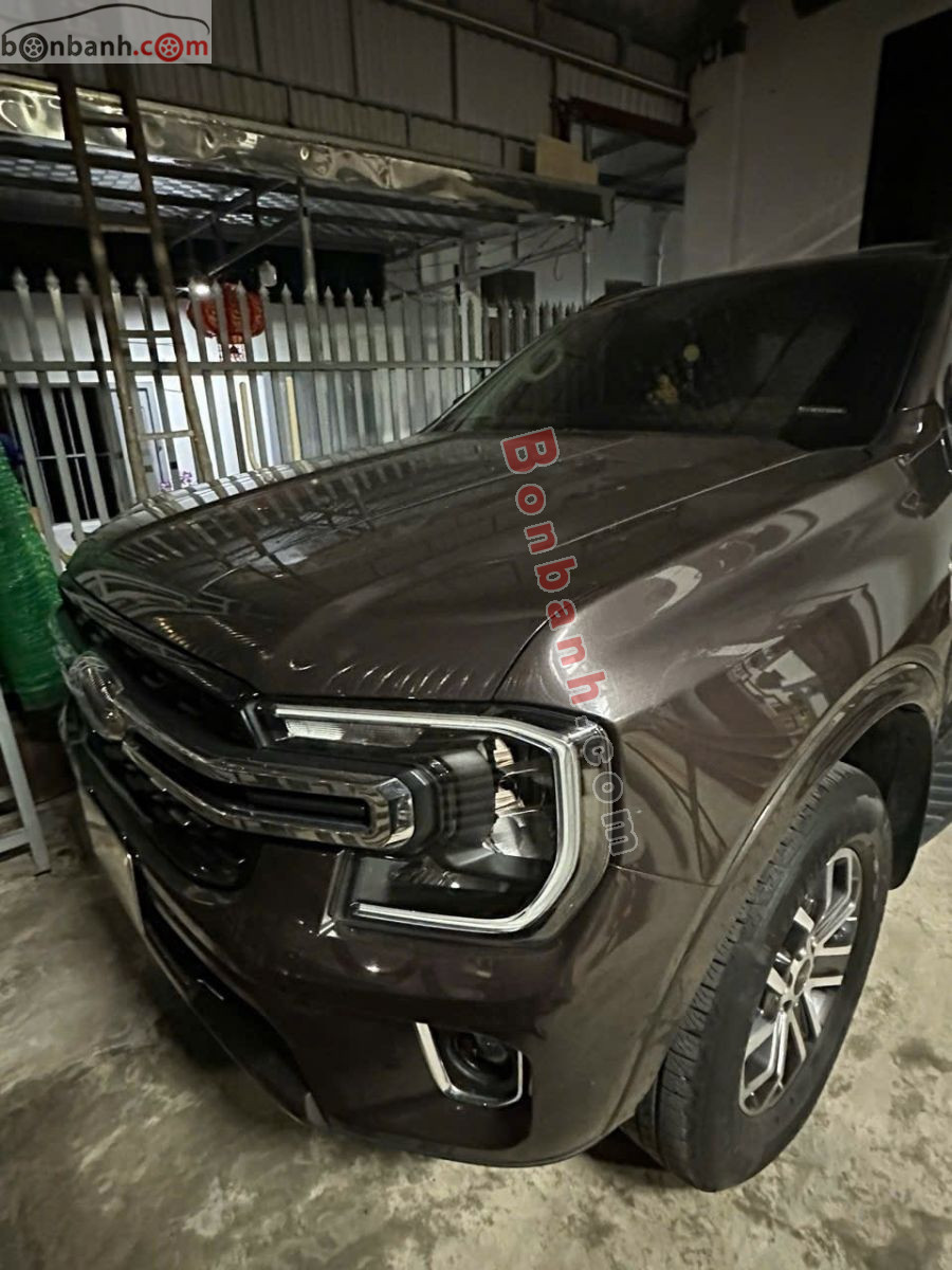 Bán ô tô Ford Everest Titanium 2.0L 4x2 AT - 2022 - xe cũ