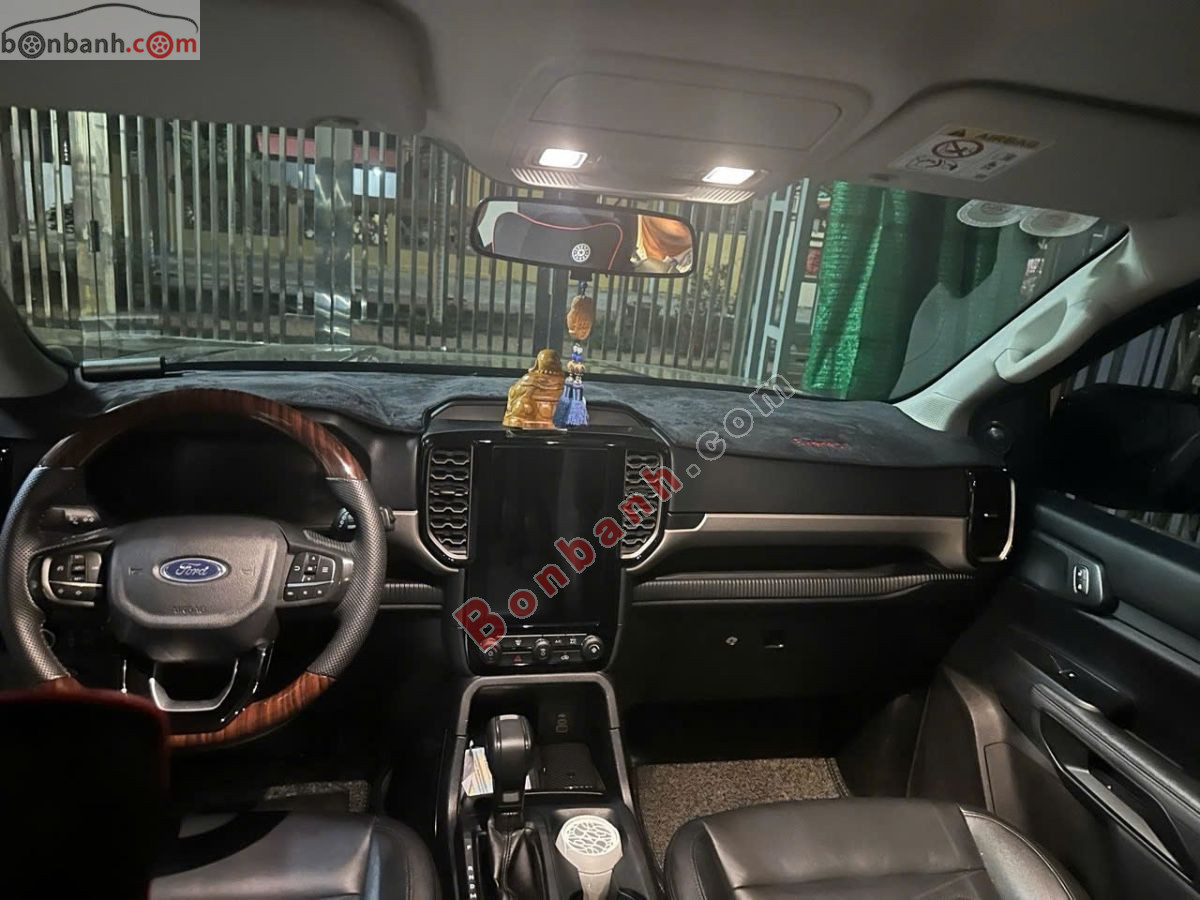 Bán ô tô Ford Everest Titanium 2.0L 4x2 AT - 2022 - xe cũ