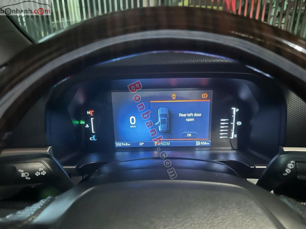 Bán ô tô Ford Everest Titanium 2.0L 4x2 AT - 2022 - xe cũ