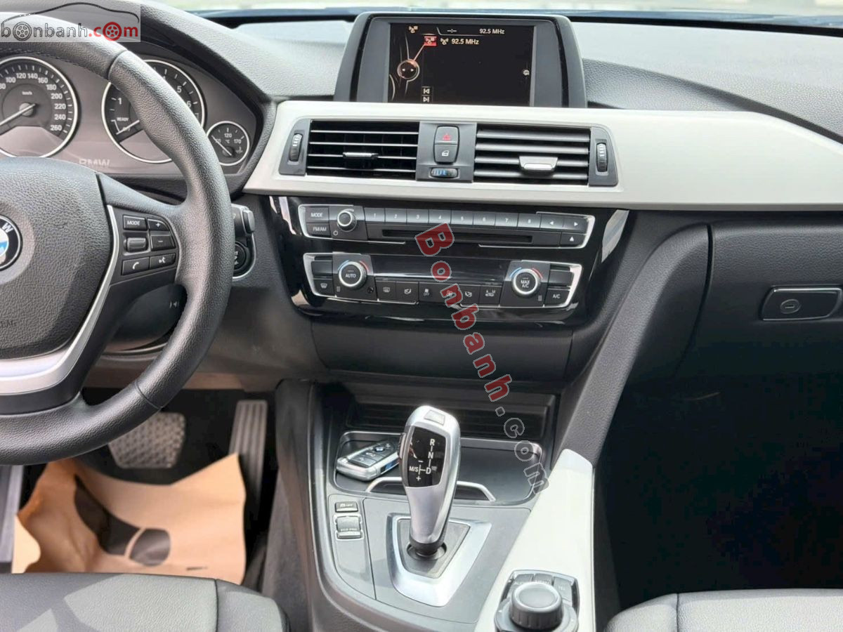 Bán ô tô BMW 3 Series 320i - 2016 - xe cũ