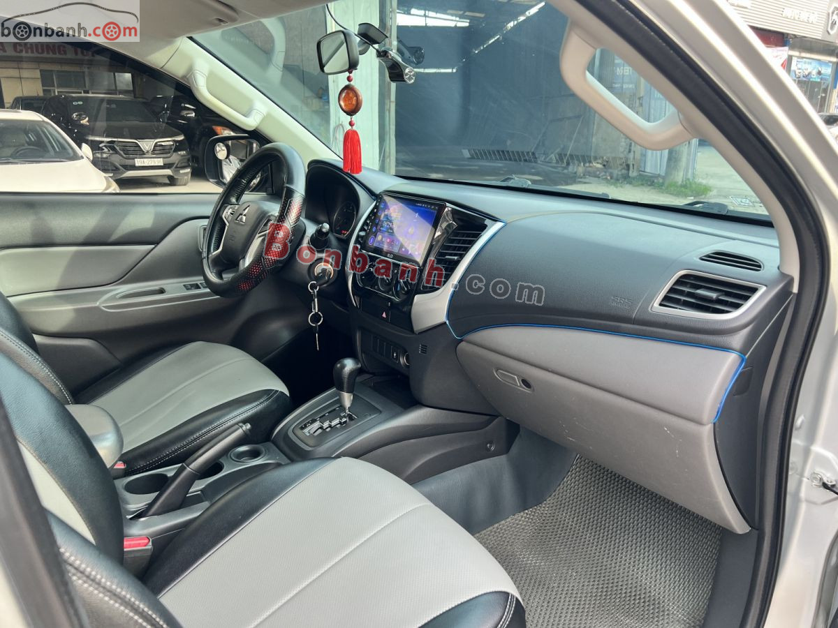 Bán ô tô Mitsubishi Triton 4x2 AT - 2017 - xe cũ