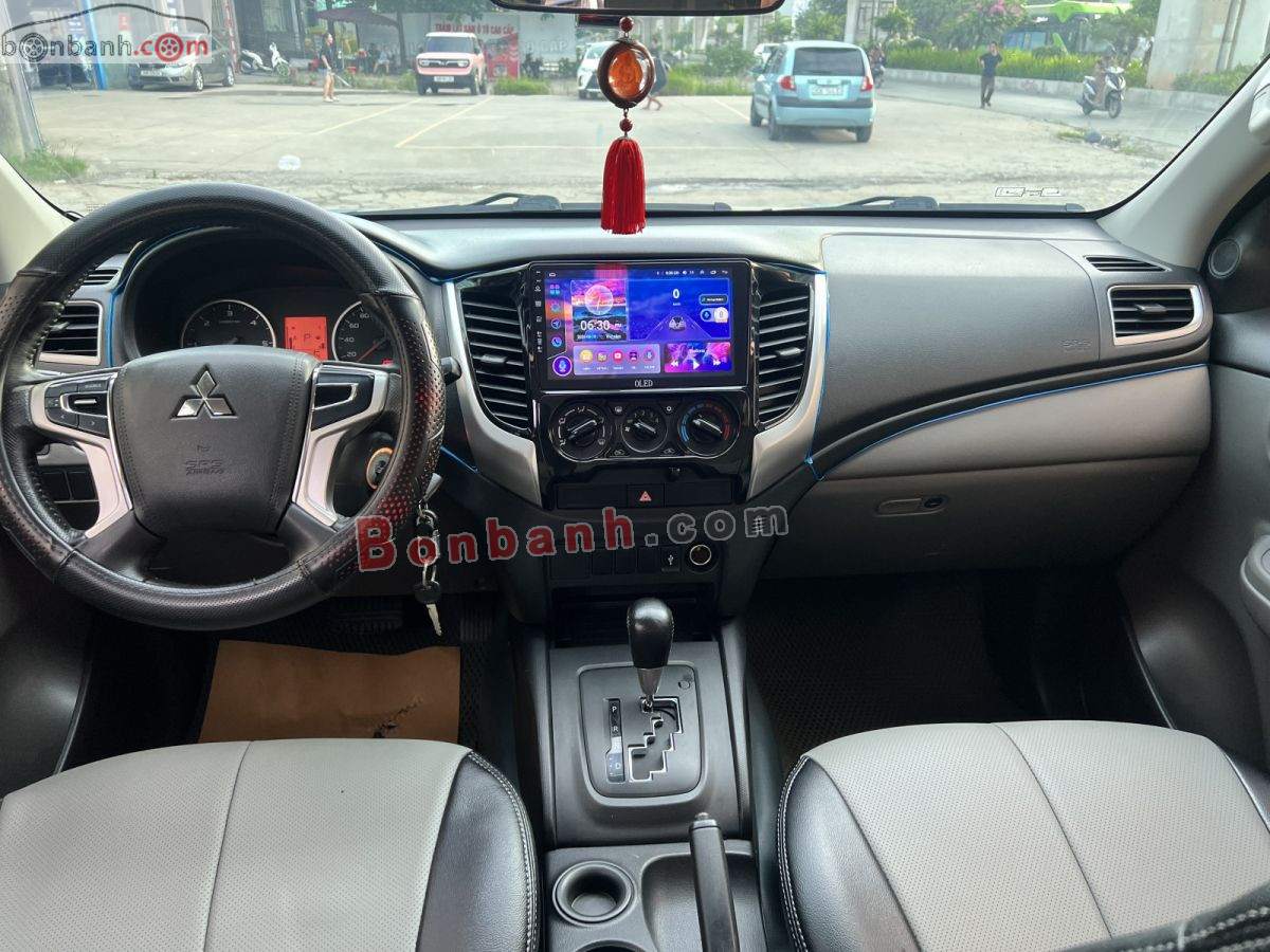 Bán ô tô Mitsubishi Triton 4x2 AT - 2017 - xe cũ