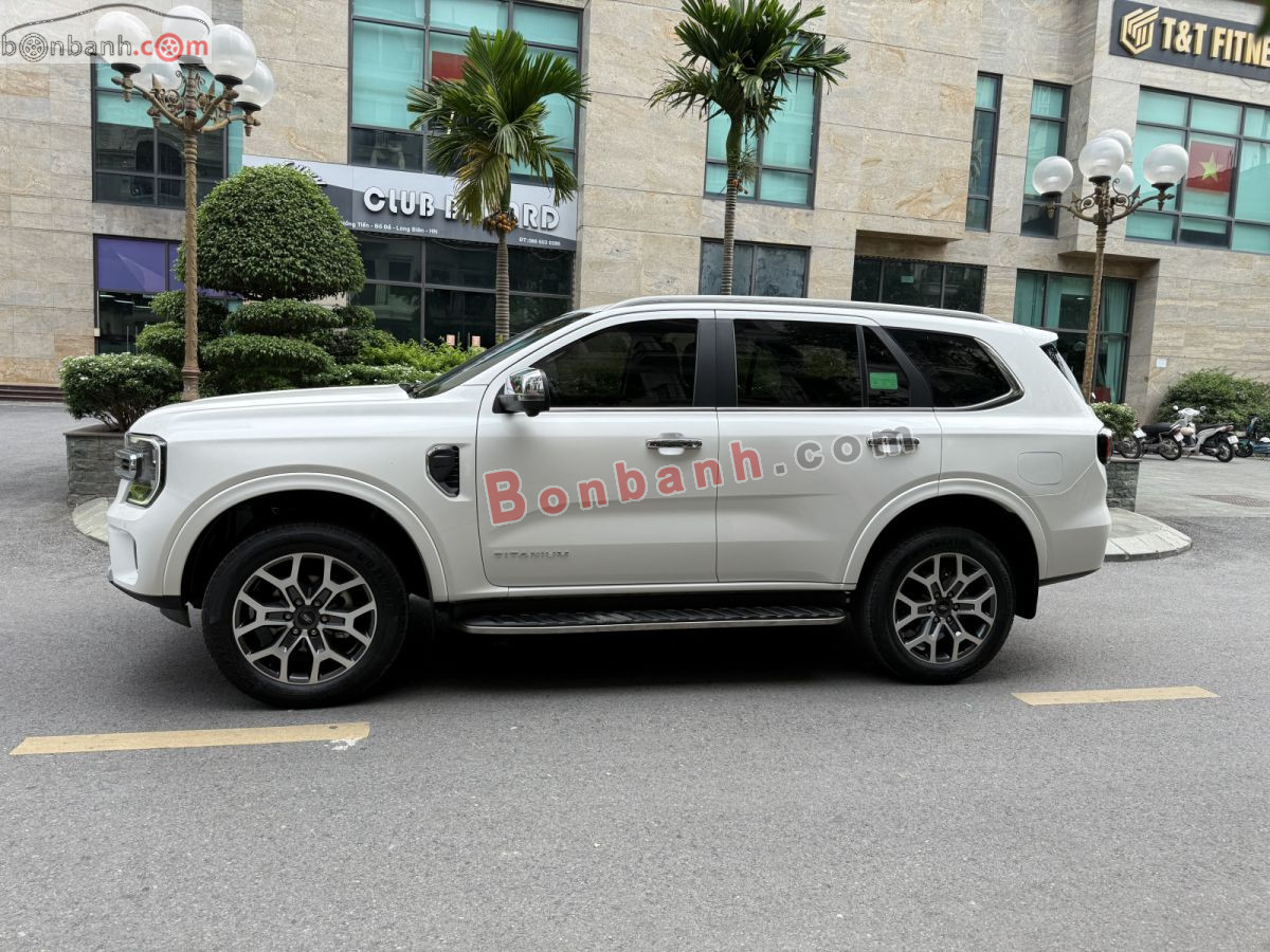 Bán ô tô Ford Everest Titanium Plus 2.0L 4x4 AT - 2024 - xe cũ