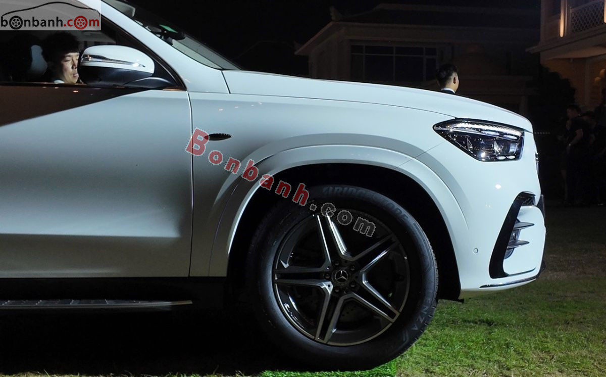 Bán ô tô Mercedes Benz GLE Class 400 e 4Matic - 2026 - xe mới